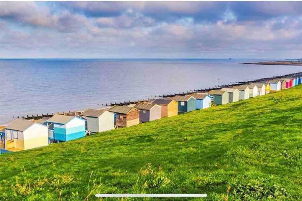 Herne Bay Central - 2 Minutes From Beach Apartment Exterior photo
