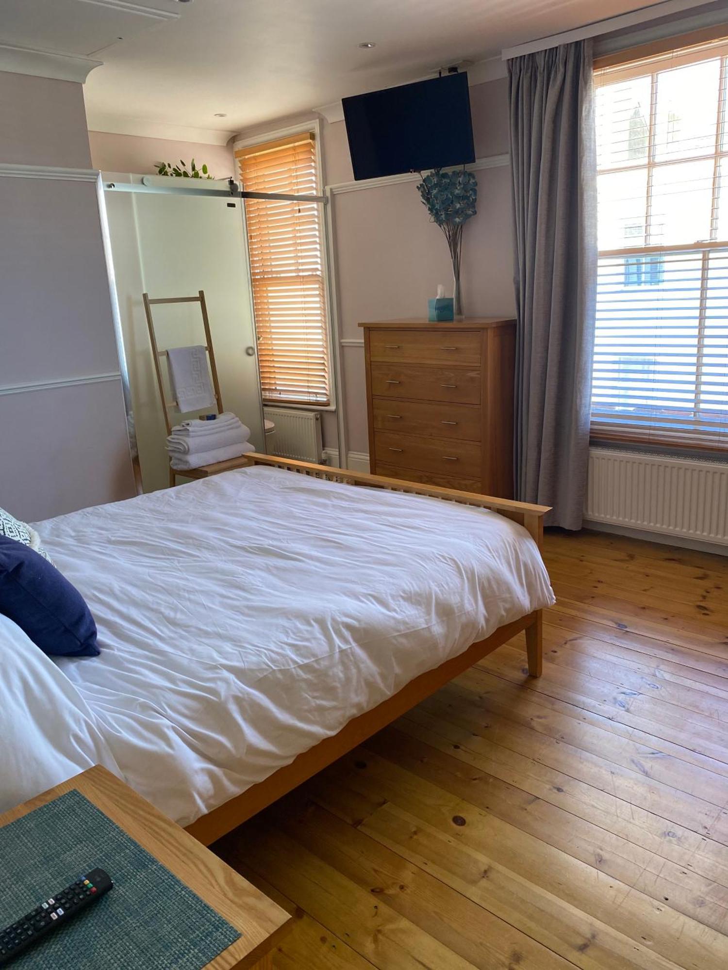 Herne Bay Central - 2 Minutes From Beach Apartment Exterior photo